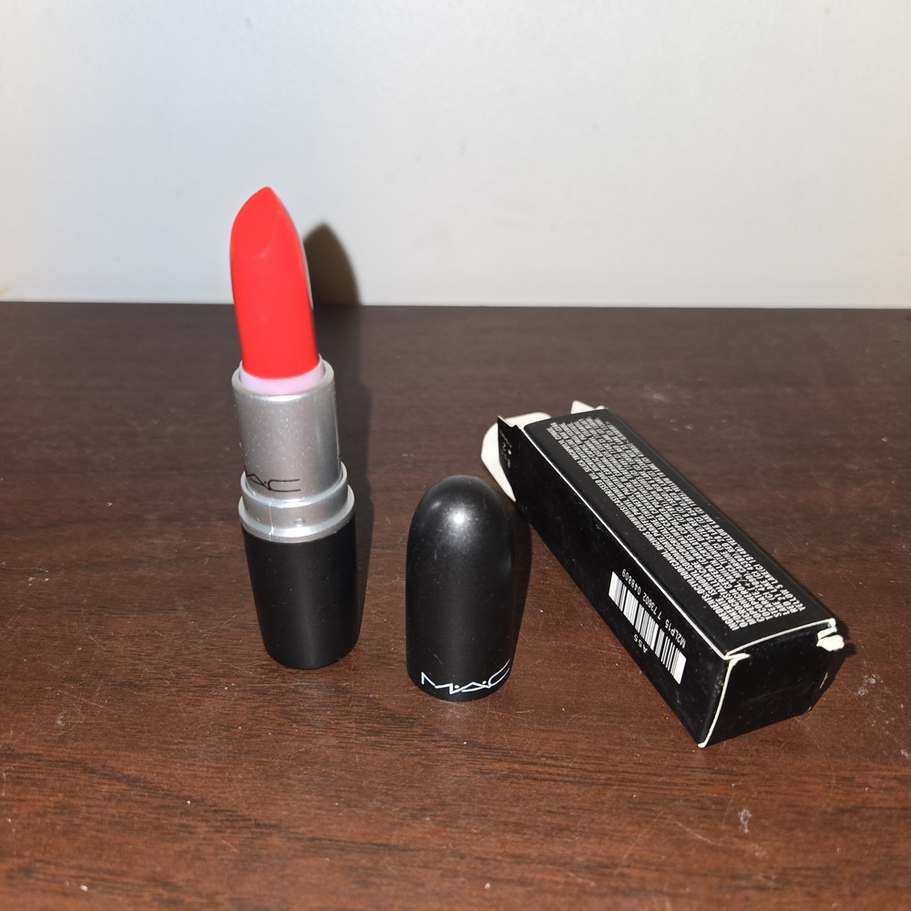 MAC Cosmetics Bold Scarlet Lipstick